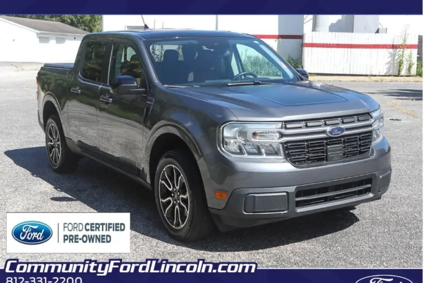 2022 Ford Maverick Lariat photo 1