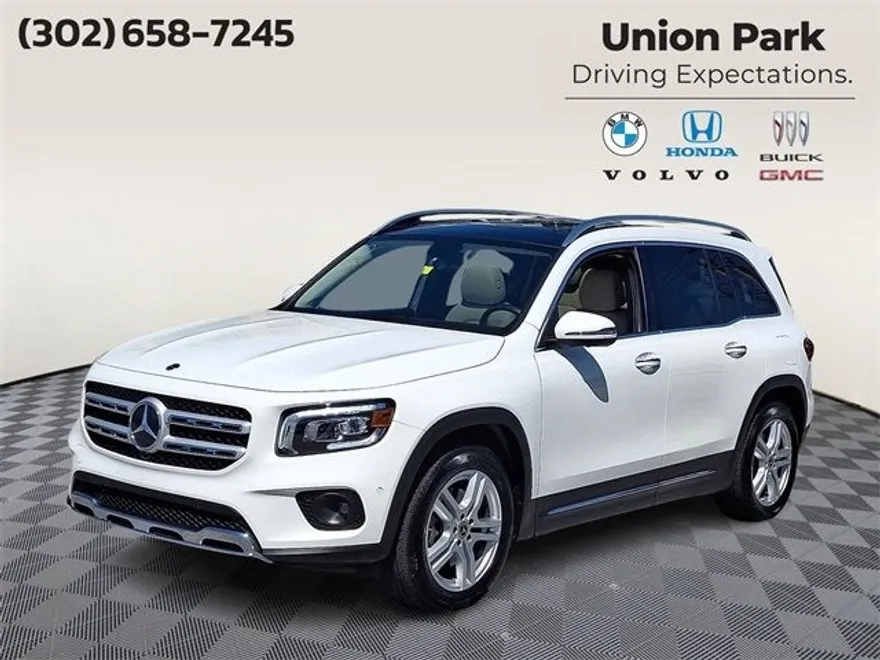 2022 Mercedes Benz GLB 250 photo 1