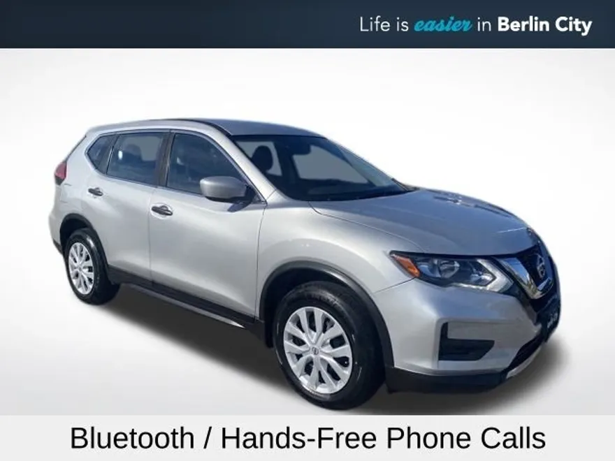 2017 Nissan Rogue S photo 1