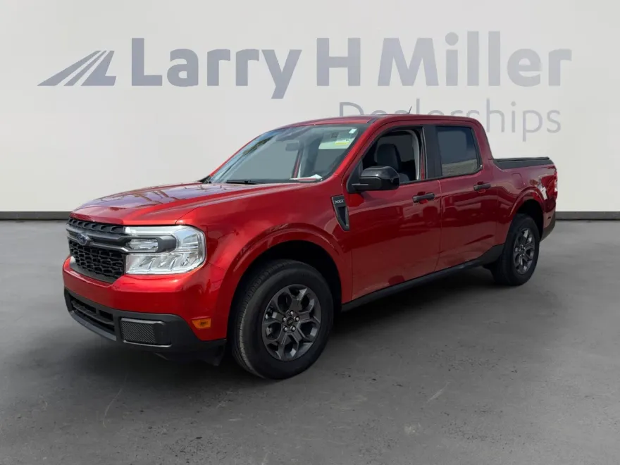 2024 Ford Maverick XLT photo 1