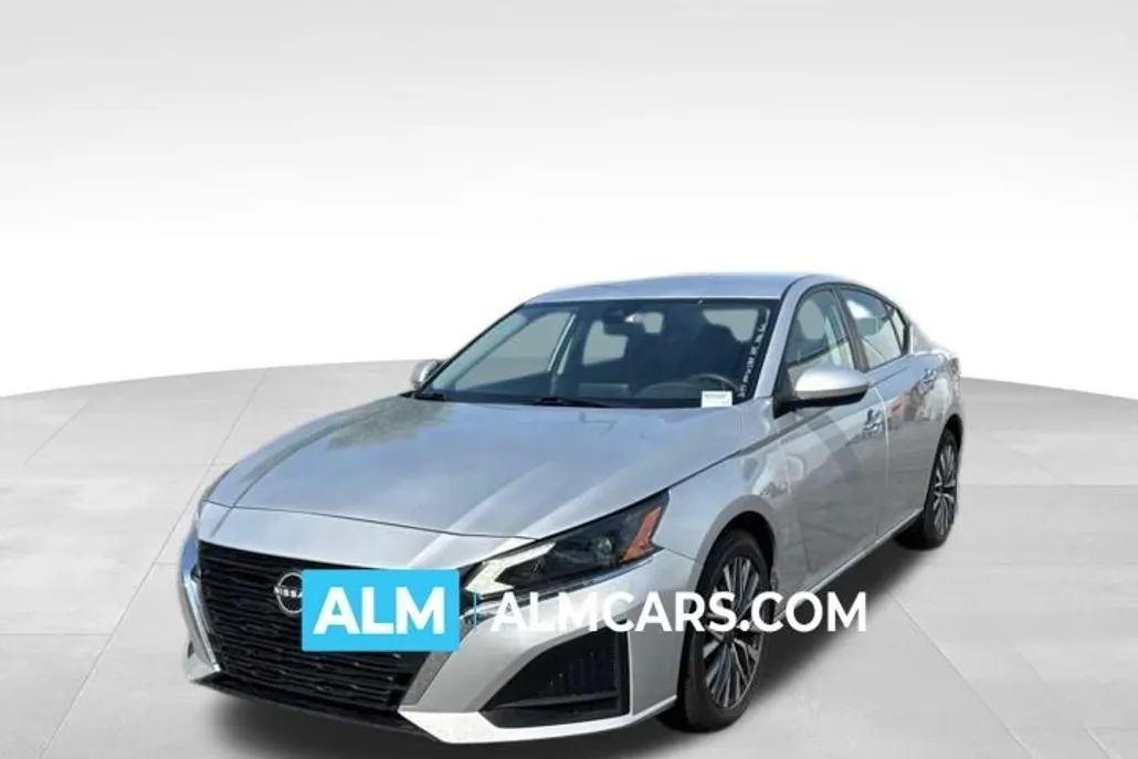 2023 Nissan Altima 2.5 SV photo 1