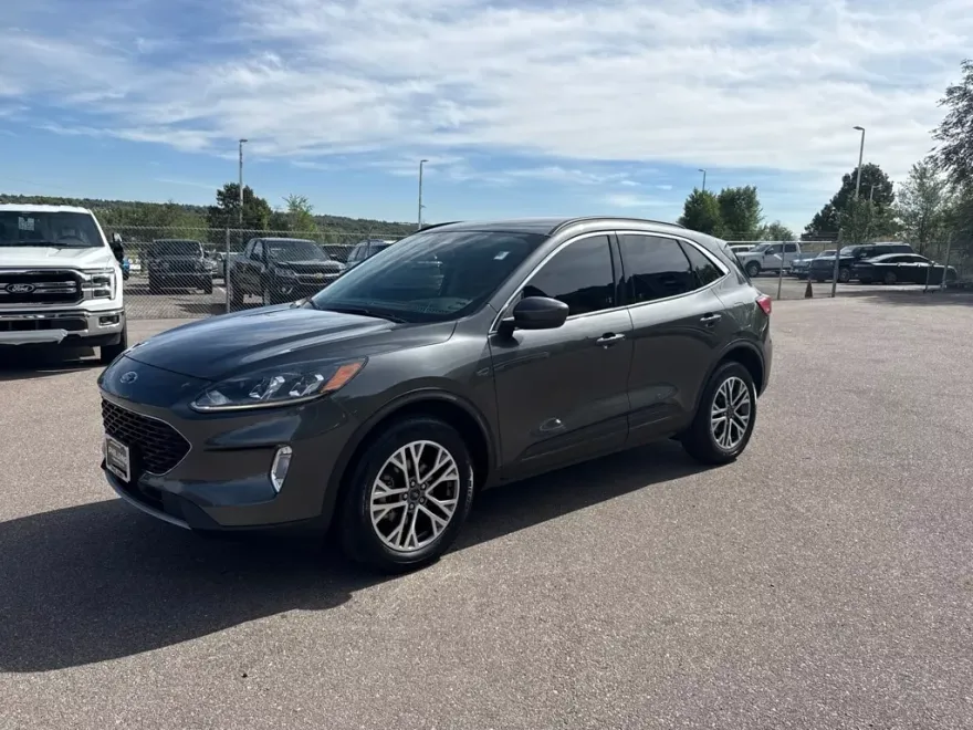 2020 Ford Escape SEL photo 1