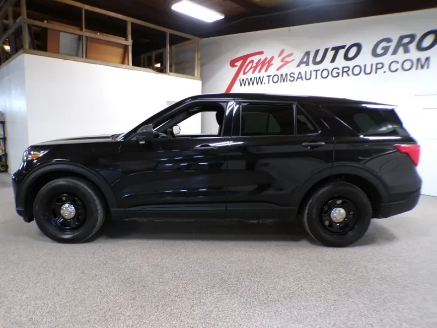 2022 Ford Explorer photo 1