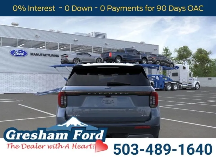 2025 Ford Explorer photo 1