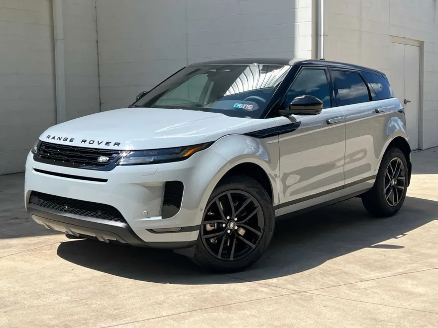 2025 Land Rover Range Rover Evoque S photo 1