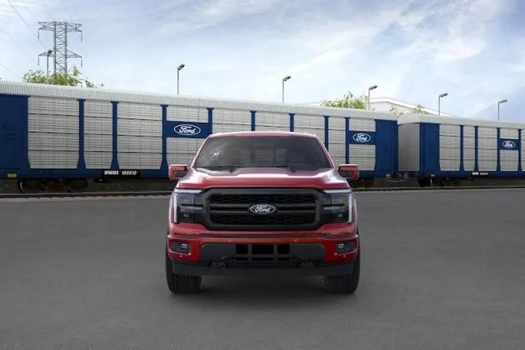 2025 Ford F-150 Lariat photo 1