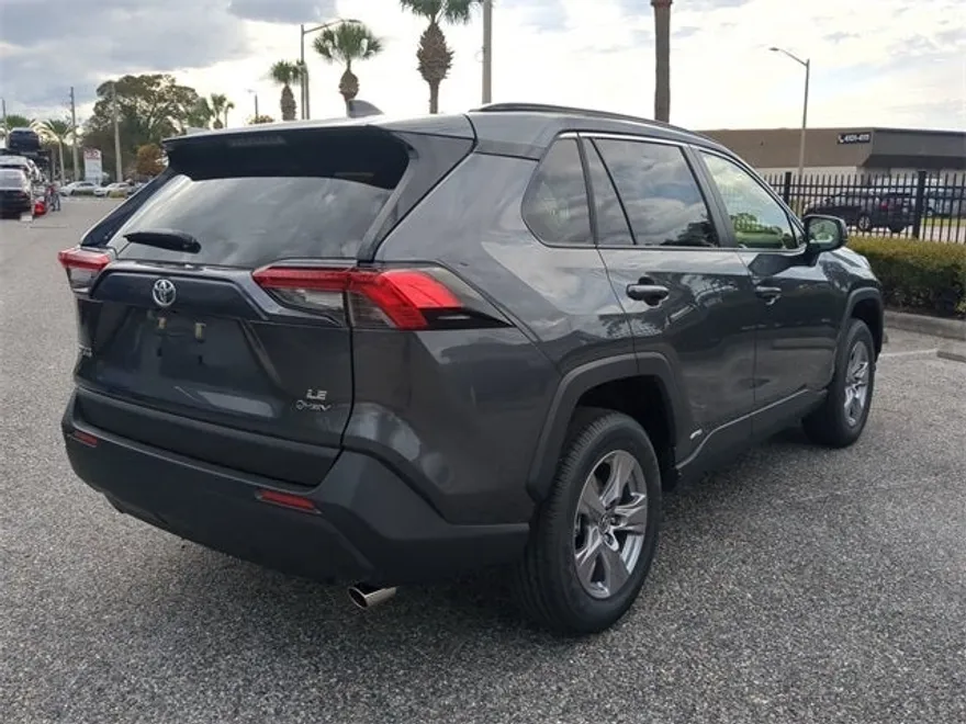 2025 Toyota RAV4 Hybrid LE photo 1