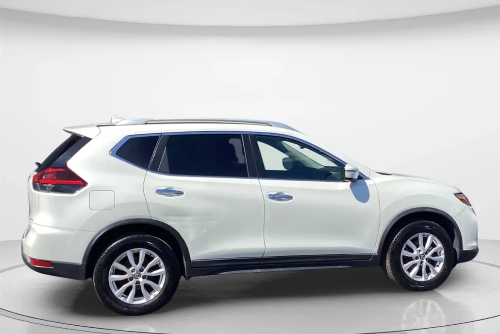 2020 Nissan Rogue S AWD photo 1