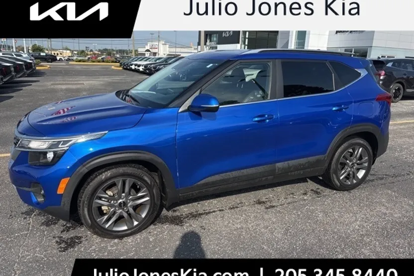 2022 Kia Seltos S Nightfall Edition photo 1