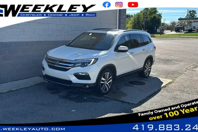 2017 Honda Pilot Elite photo 1