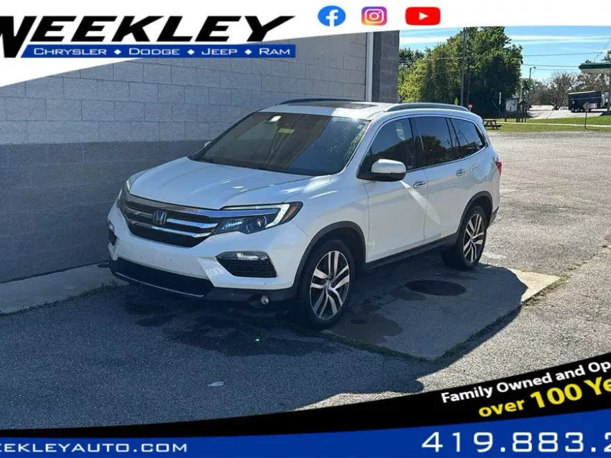 2017 Honda Pilot Elite photo 1