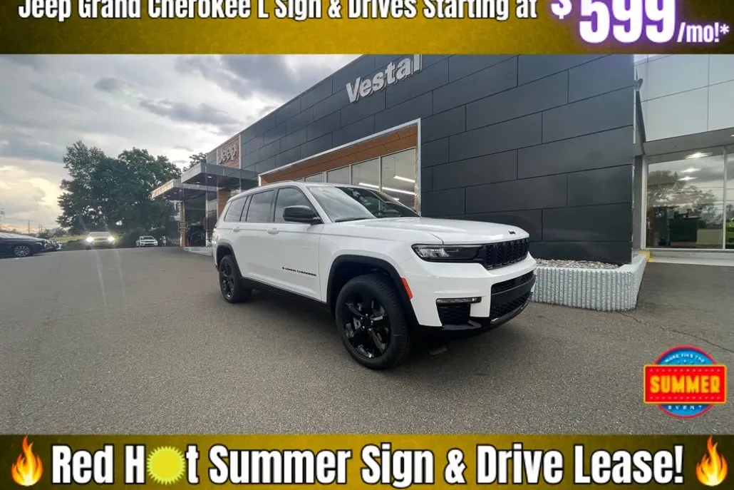 2025 Jeep Grand Cherokee Limited Sport photo 1