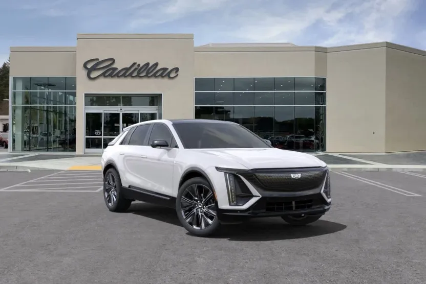 2025 Cadillac Lyriq Sport photo 1