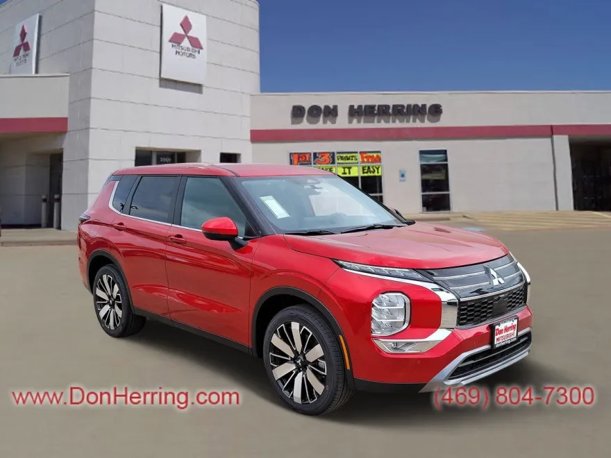 2025 Mitsubishi Outlander SE photo 1