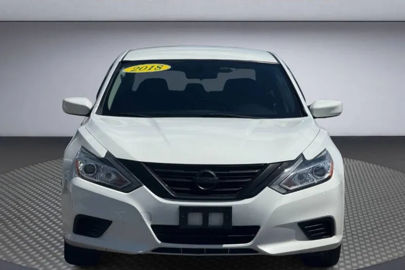 2018 Nissan Altima 2.5 S photo 1