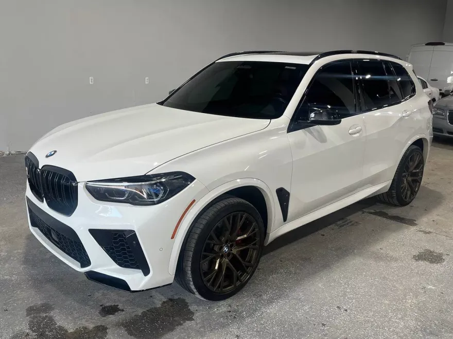 2022 Bmw X5 M photo 1