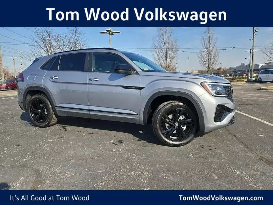 2025 Volkswagen Atlas Cross Sport SEL R-Line photo 1