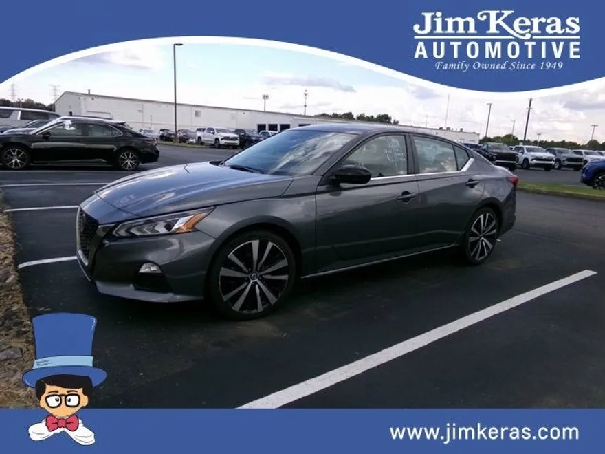 2022 Nissan Altima 2.5 SR photo 1
