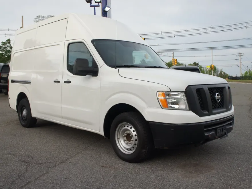 2016 Nissan NV photo 1