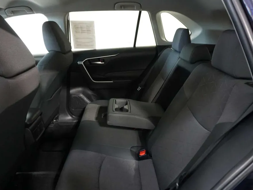 2023 Toyota RAV4 XLE photo 15
