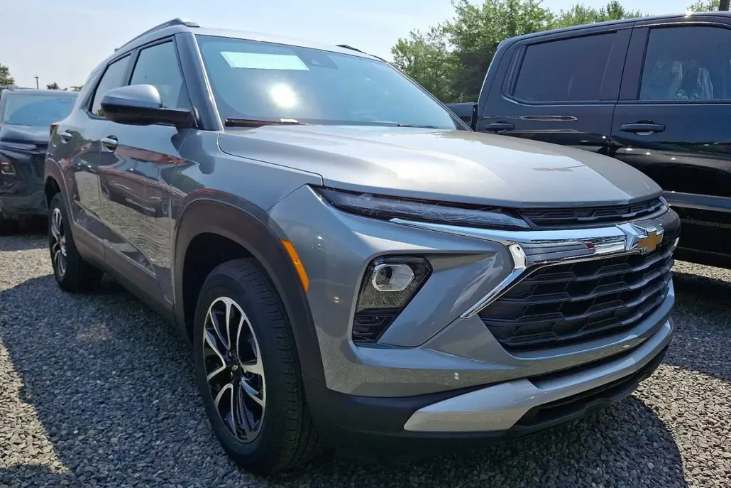2026 Chevrolet Trailblazer LT photo 1