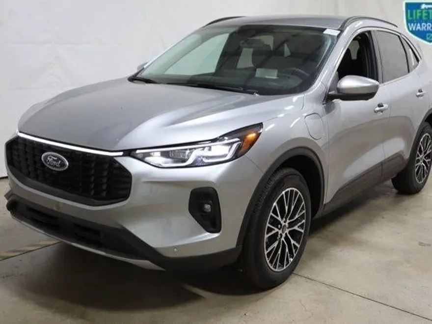 2024 Ford Escape Plug-In Hybrid photo 1