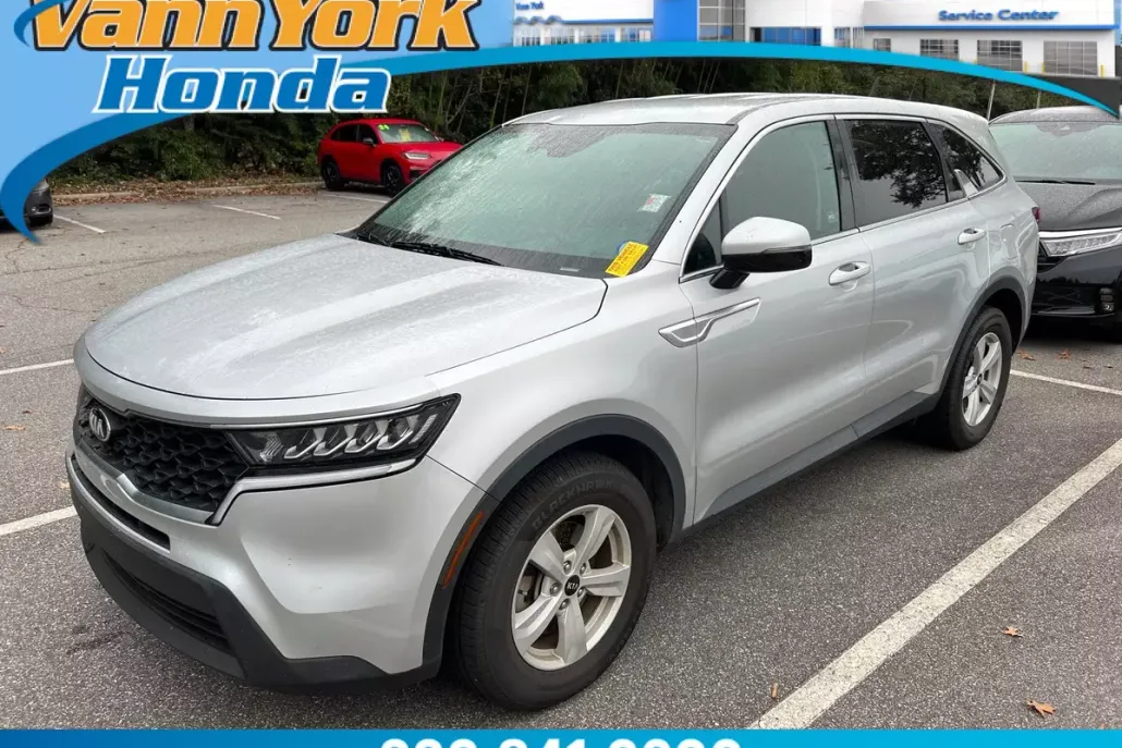 2021 Kia Sorento LX photo 1