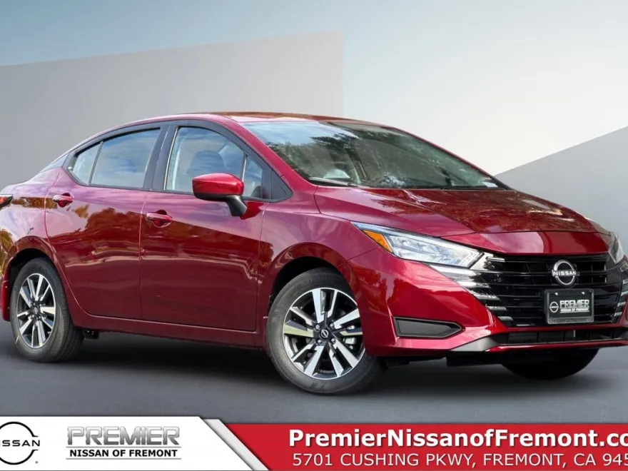 2025 Nissan Versa 1.6 SV photo 1