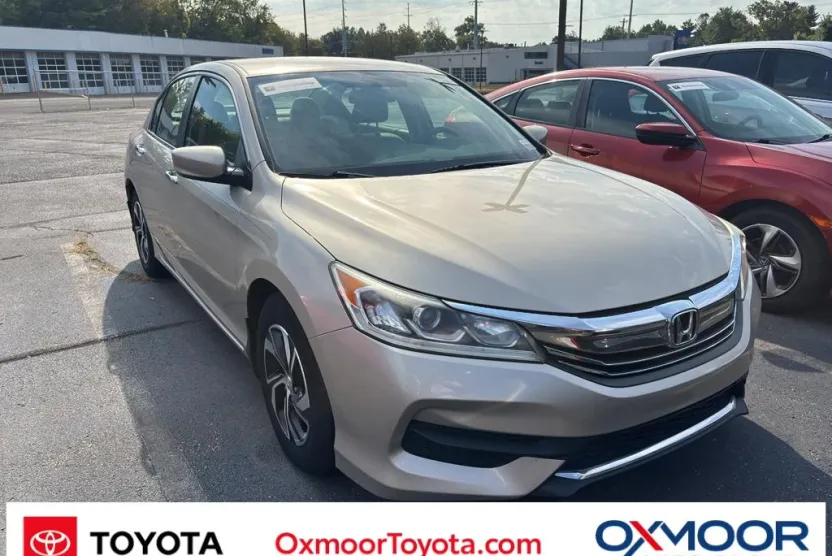 2016 Honda Accord LX photo 1
