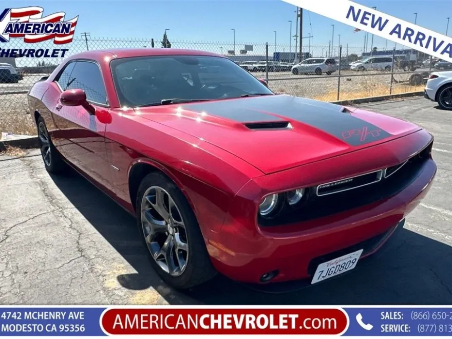 2015 Dodge Challenger R/T Plus photo 1