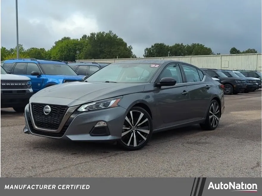 2022 Nissan Altima 2.5 SR photo 1
