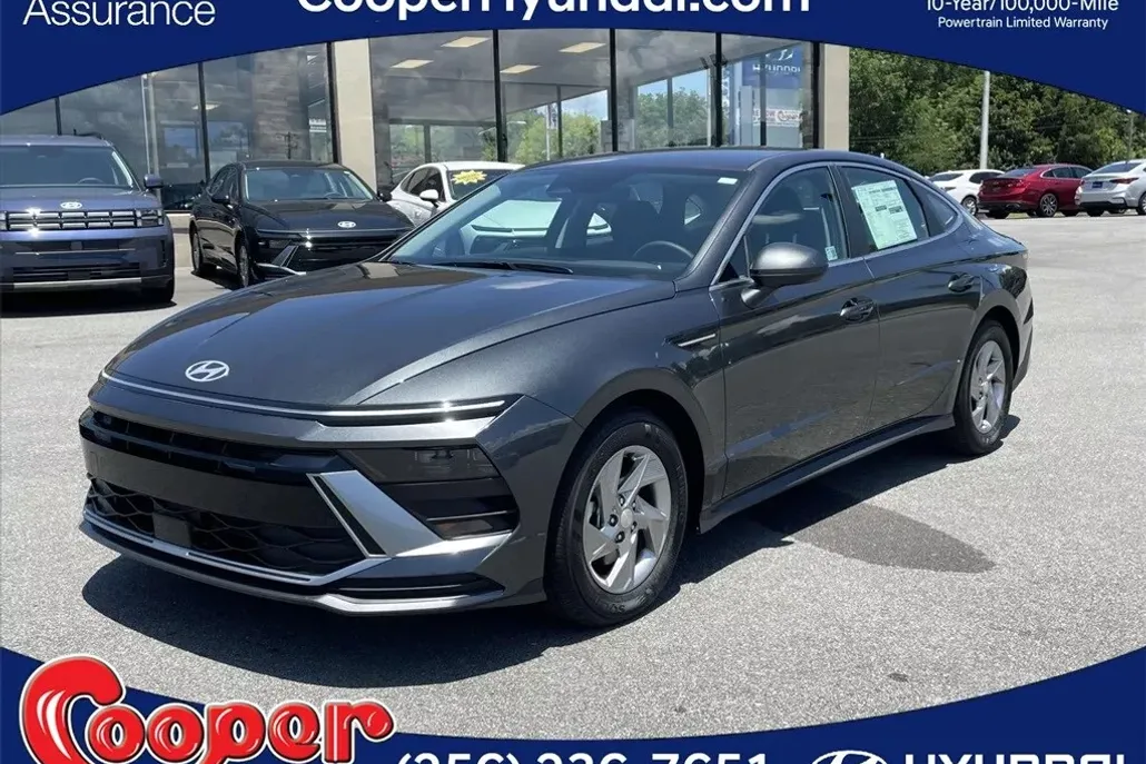 2025 Hyundai Sonata SE photo 1