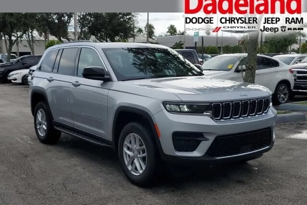 2024 Jeep Grand Cherokee Laredo X photo 1