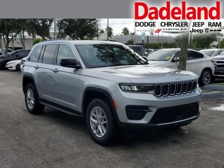 2024 Jeep Grand Cherokee Laredo X photo 1