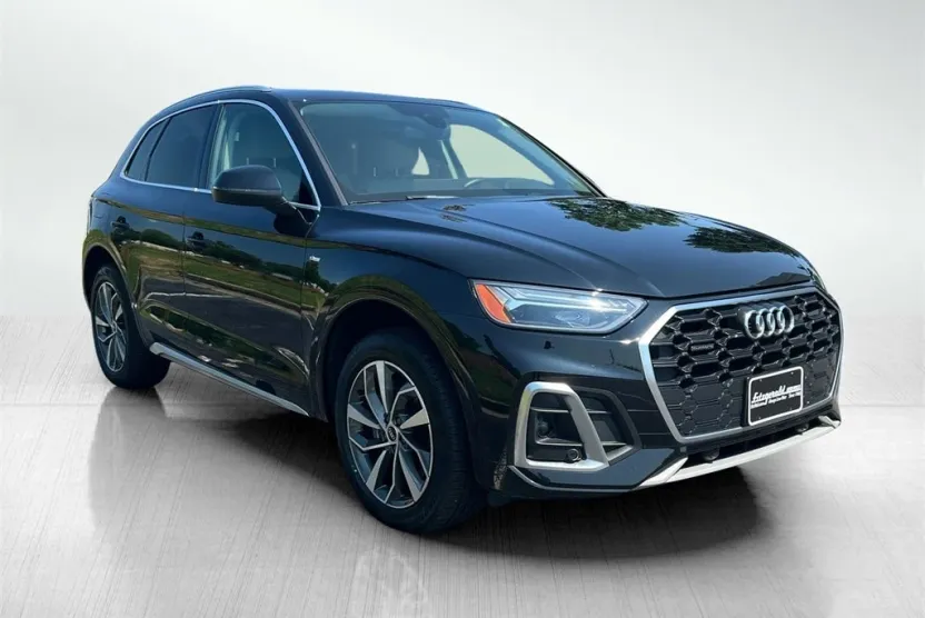 2022 Audi Q5 45 S line Premium photo 1