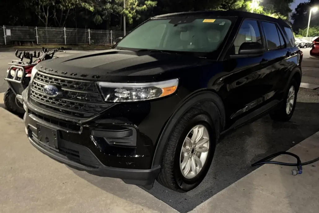 2021 Ford Explorer Base photo 1
