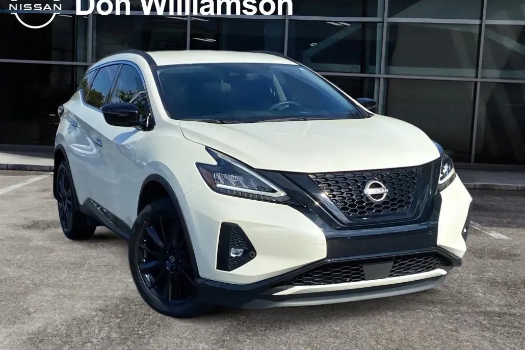 2023 Nissan Murano SV photo 1