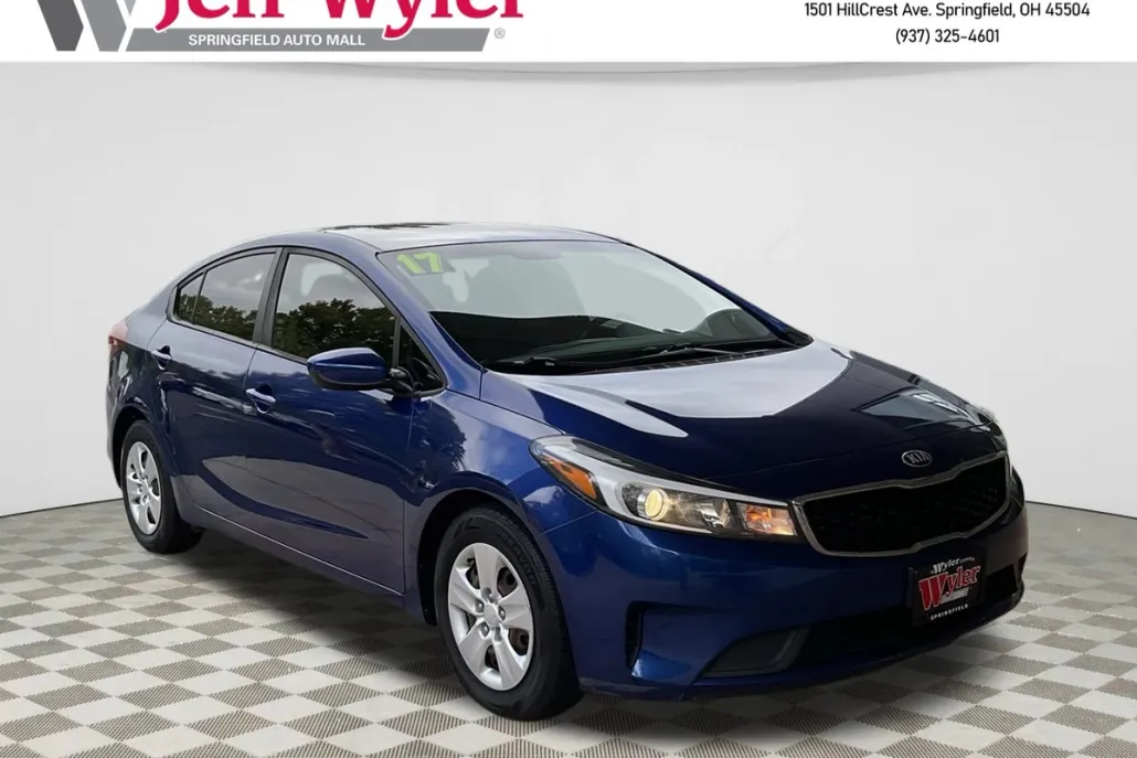 2017 Kia Forte LX Base photo 1