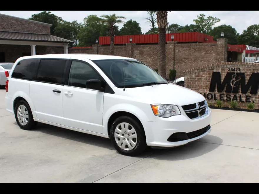 2020 Dodge Grand Caravan SE photo 1