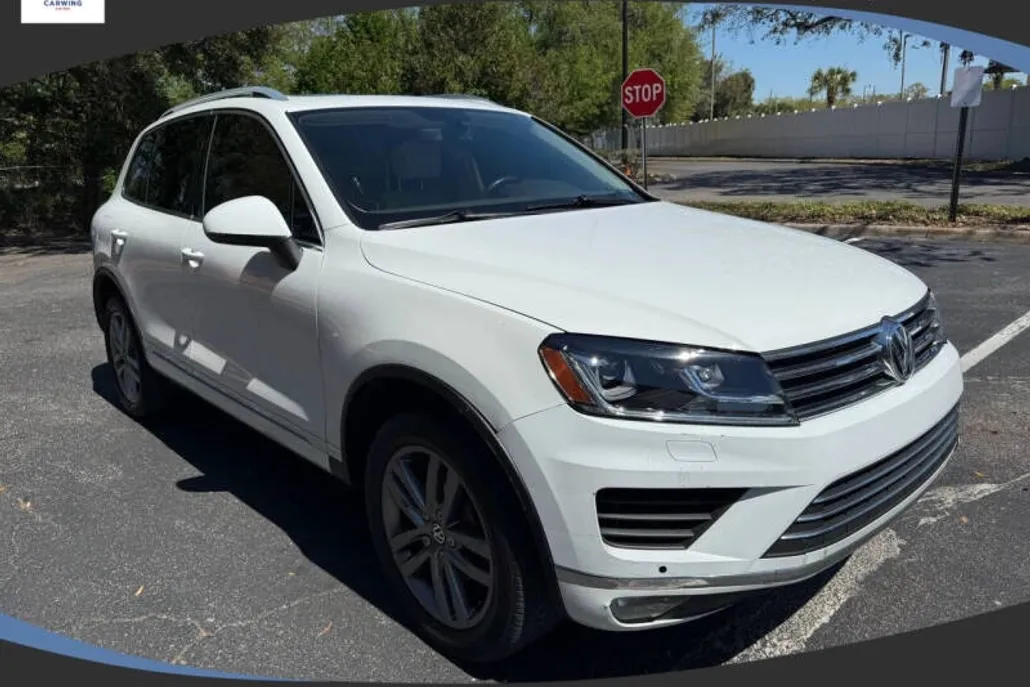 2015 Volkswagen Touareg V6 FSI TDI Hybrid photo 1