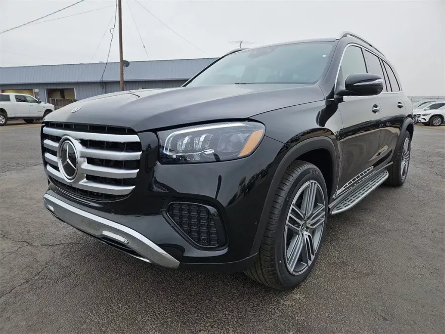 2025 Mercedes Benz GLS 450 4MATIC photo 1