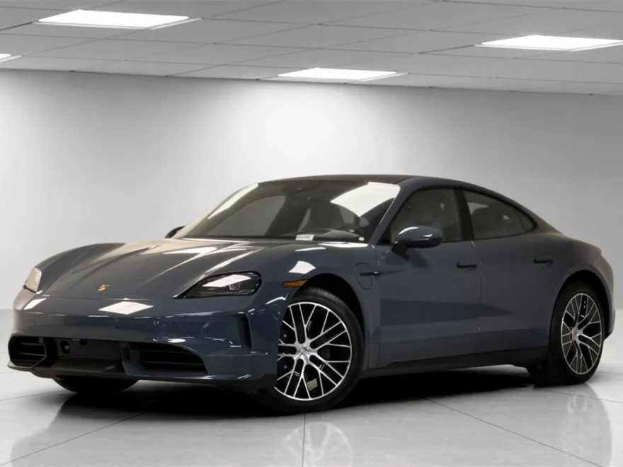 2025 Porsche Taycan 4 photo 1