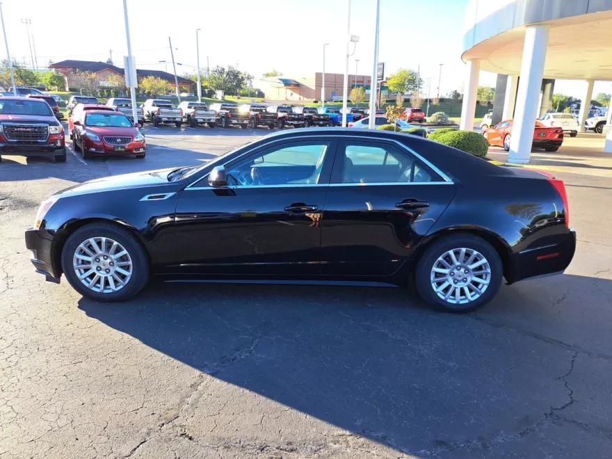 2011 Cadillac CTS Luxury photo 1