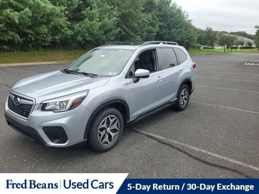 2020 Subaru Forester Premium photo 1