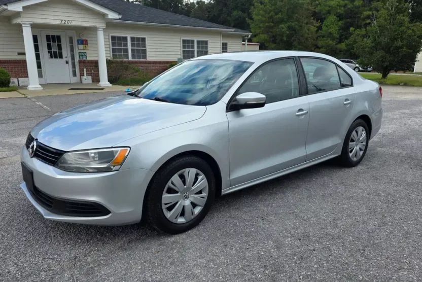 2014 Volkswagen Jetta SE photo 1