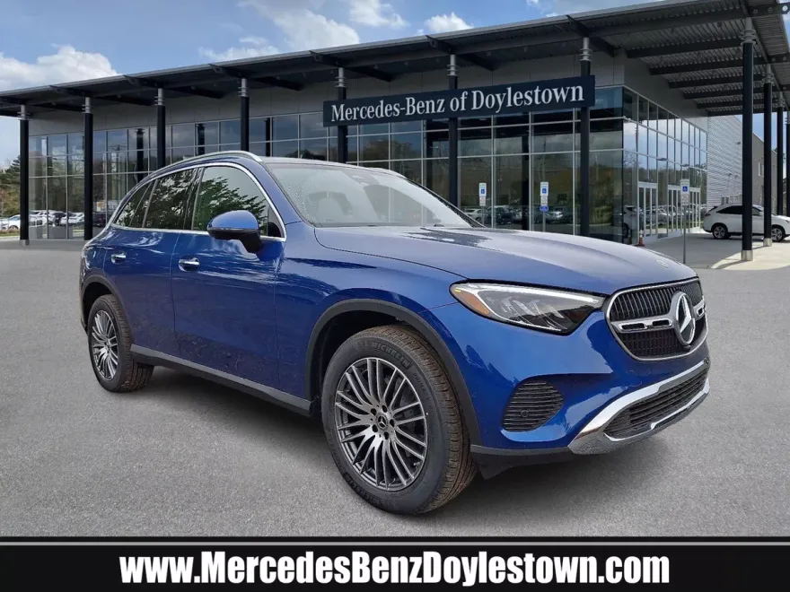 2025 Mercedes Benz GLC 300 4MATIC photo 1