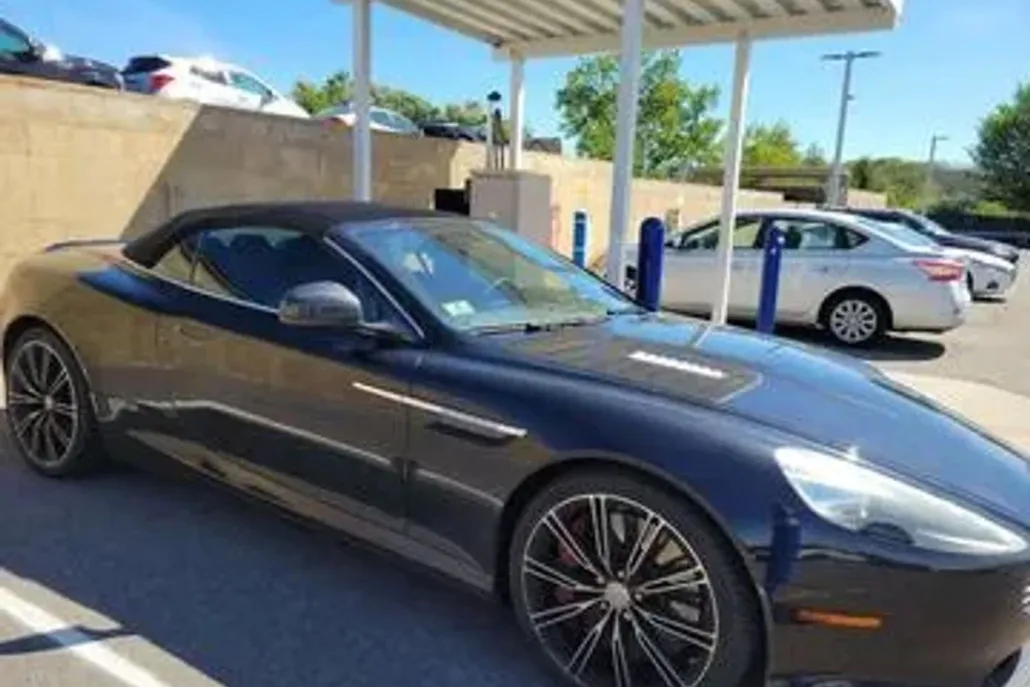 2014 Aston Martin DB9 Volante photo 1