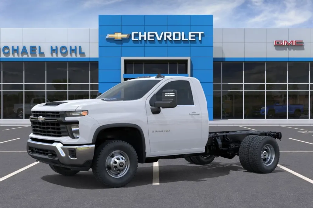 2025 Chevrolet Silverado 3500HD Work Truck photo 1
