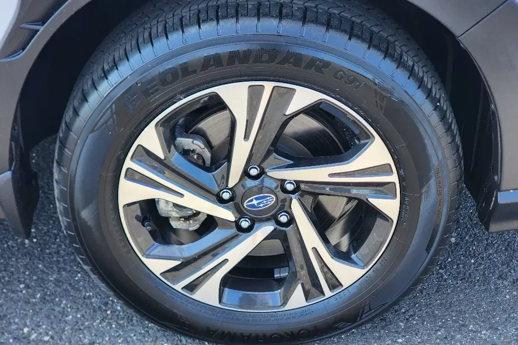 2024 Subaru Crosstrek Premium photo 1