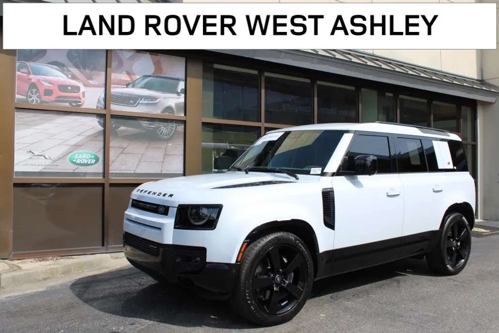 2023 Land Rover Defender 110 X-Dynamic SE photo 1